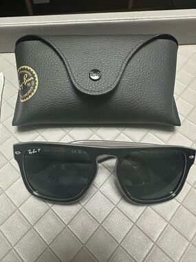 Ray-Ban Black Sunglasses with Black Case